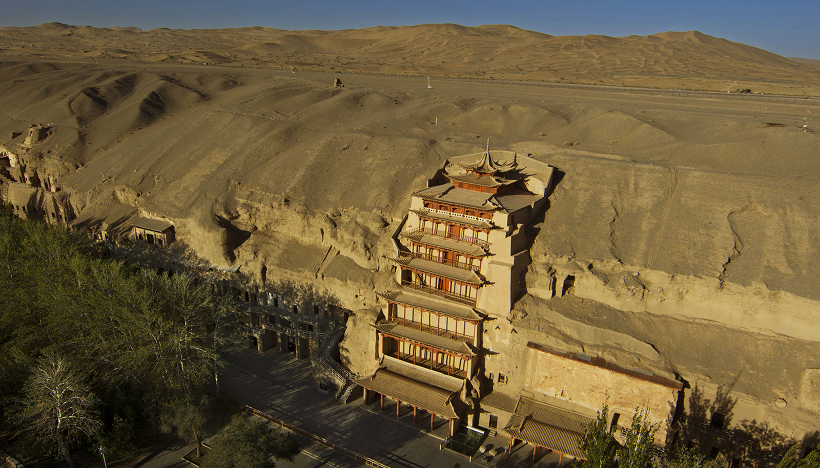 丝路奇境，甘肃探秘之旅